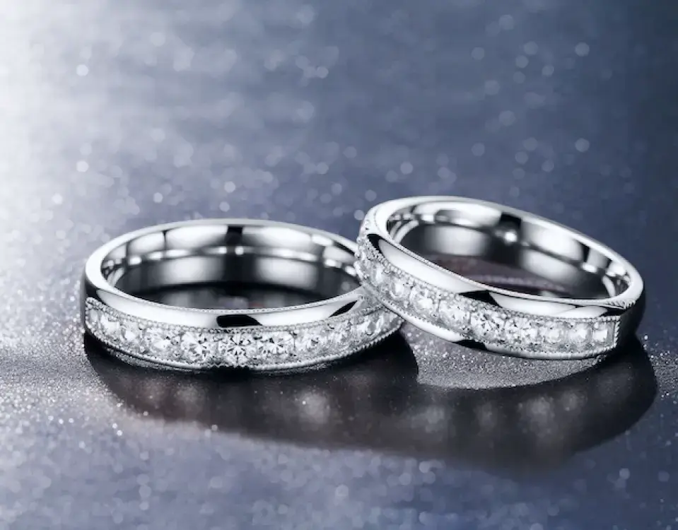 Green Diamond ring