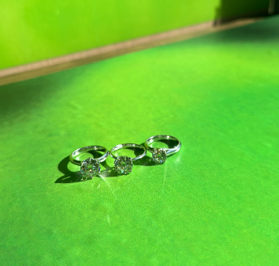 lab grown diamond engagement rings